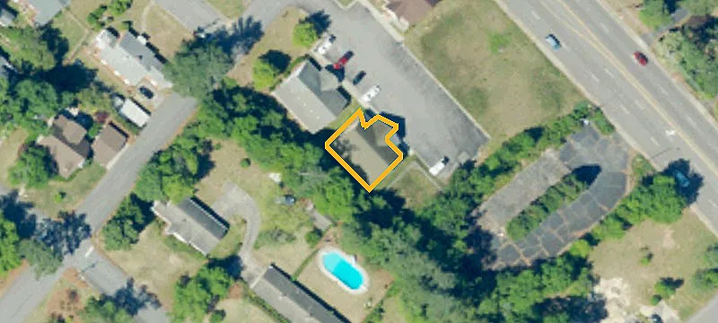 1011 Ee Ave