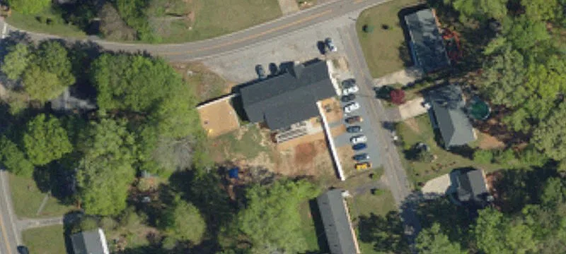 101 Colonial Ave