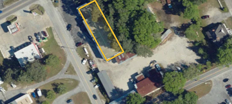 2495 Main St