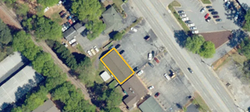 637 Main St