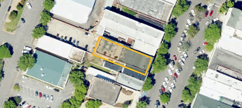 121 Laurens St