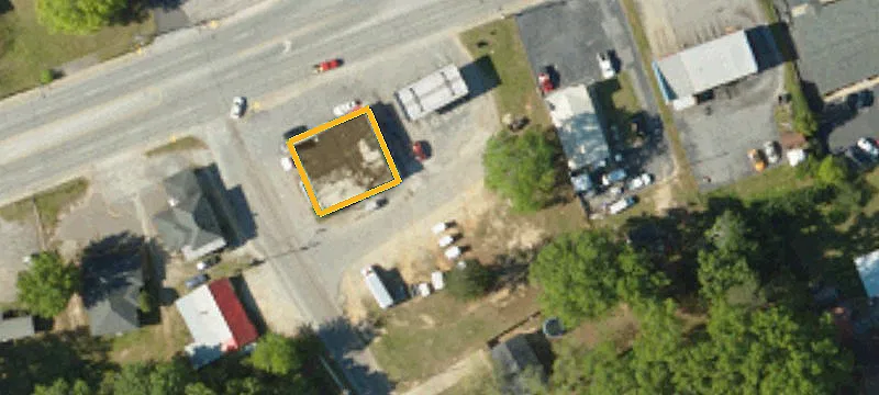 2604 Main St