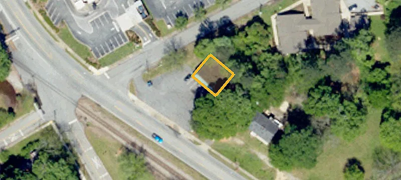 409 Laurens Rd