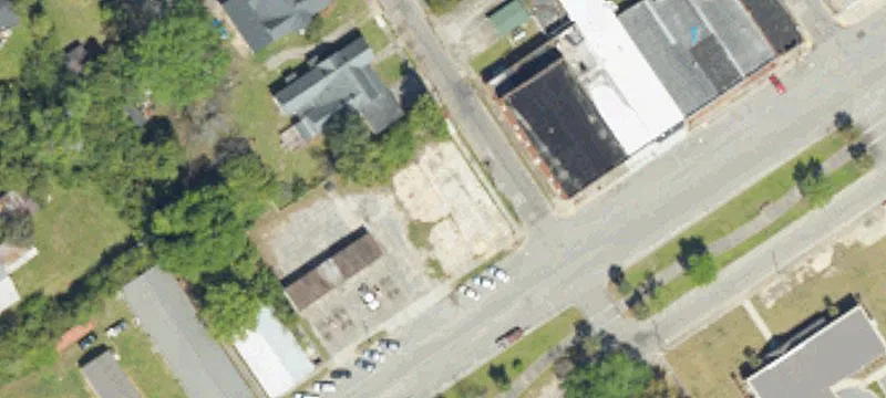 201 Main St