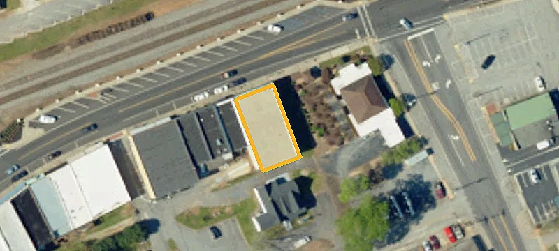 105 Main St