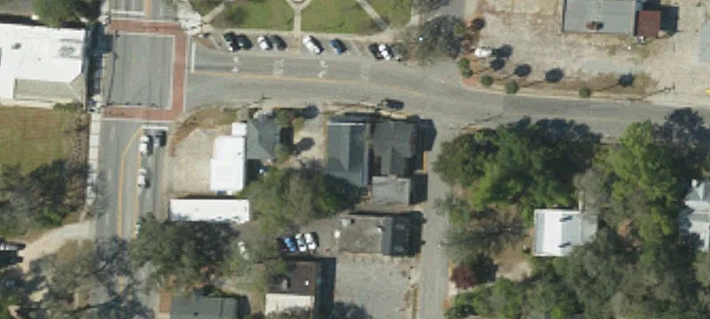 122 Hampton St