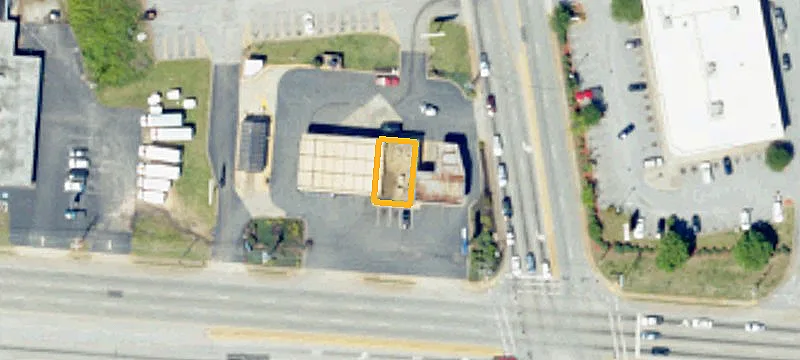 100 Wade Hampton Blvd