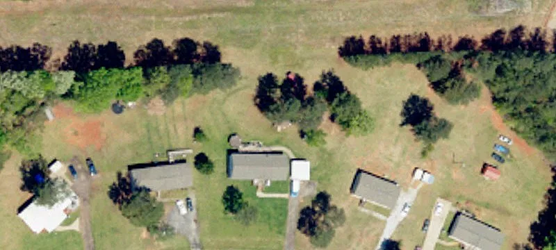 214 Suburban Dr