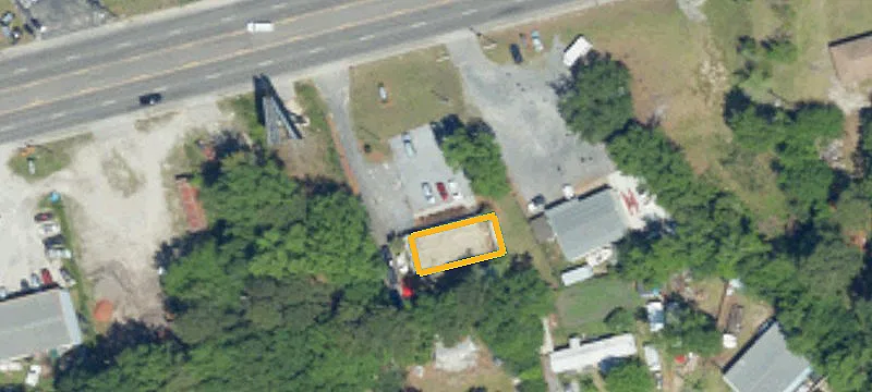 2039 Main St
