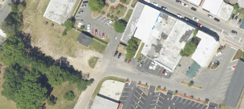 107 Behrman St