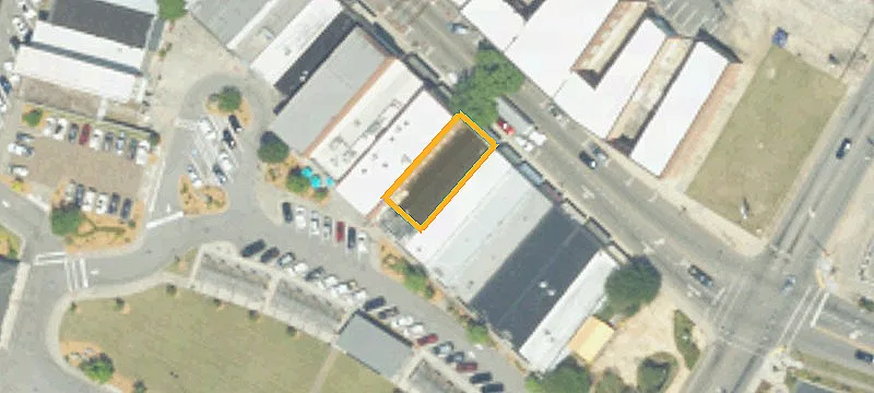 137 Main St