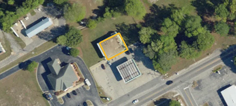 2458 Main St