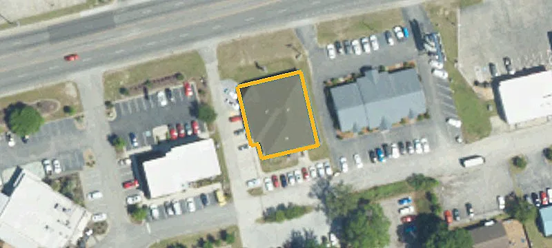 1665 Main St