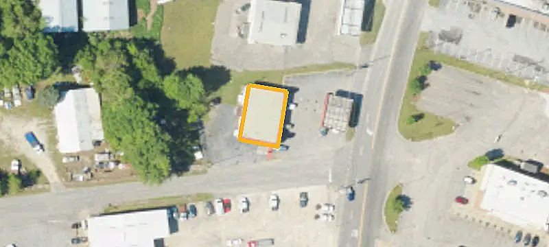 401 Main St