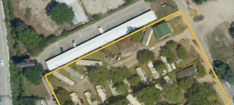 5519 Woodbine Ave