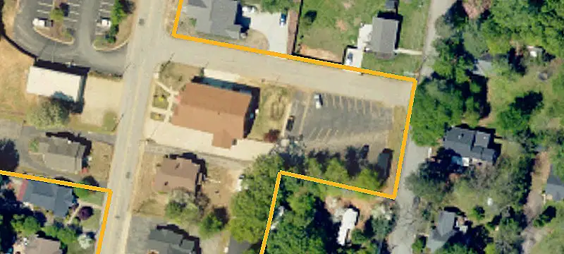 214 Memorial Dr