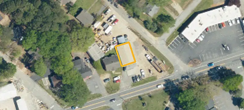 307 Lee Rd