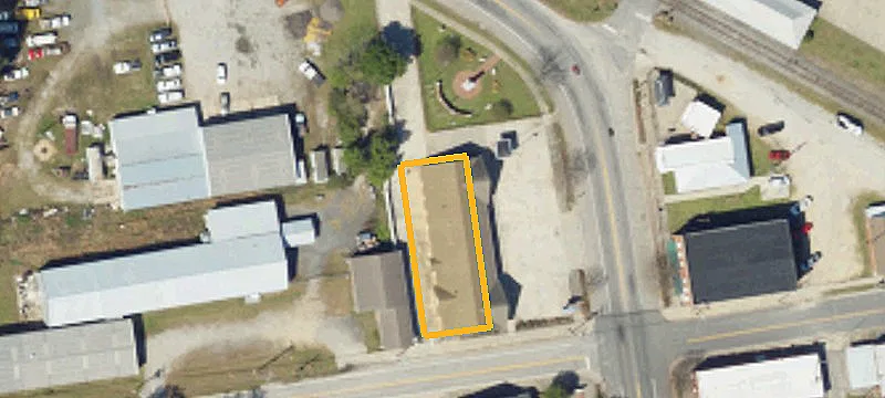 202 Main St