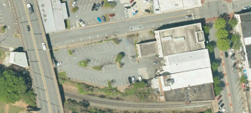 129 Main St
