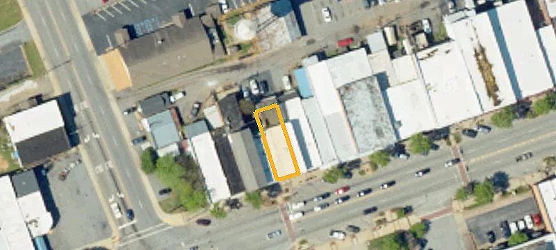 211 Main St