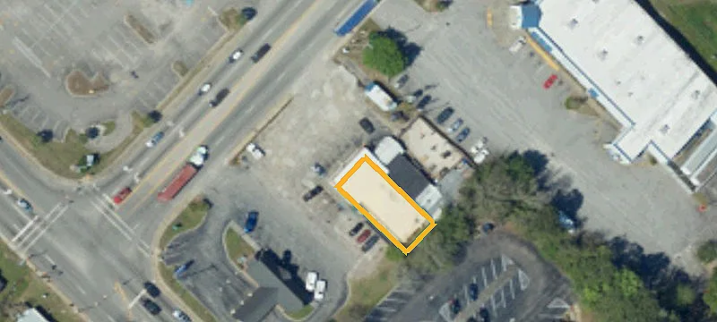 104 Robertson Blvd