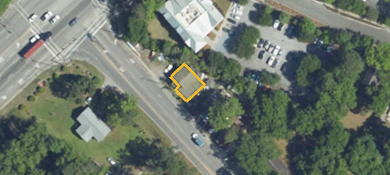 1112 Hamlin Rd