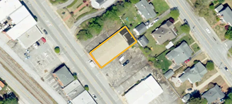 211 Main St