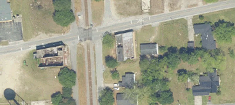 100 Main St