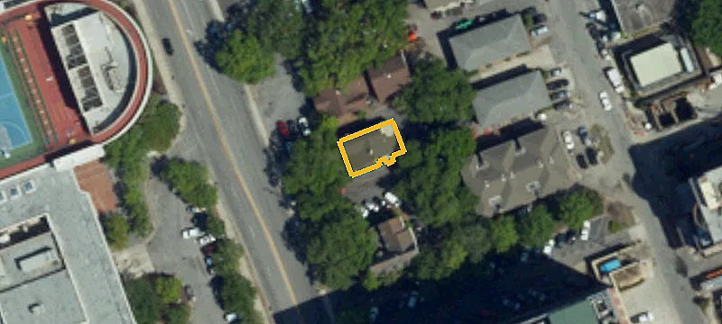 52 Courtenay Dr