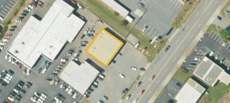 121 Ew Pkwy