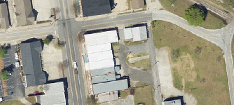 113th N Main St