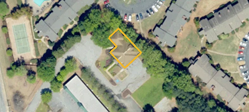 108 Burton St