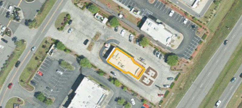 104 Loyola Dr