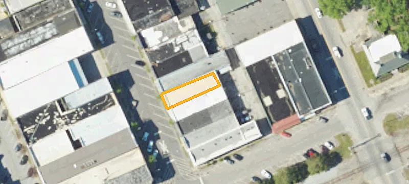 138 Oak St