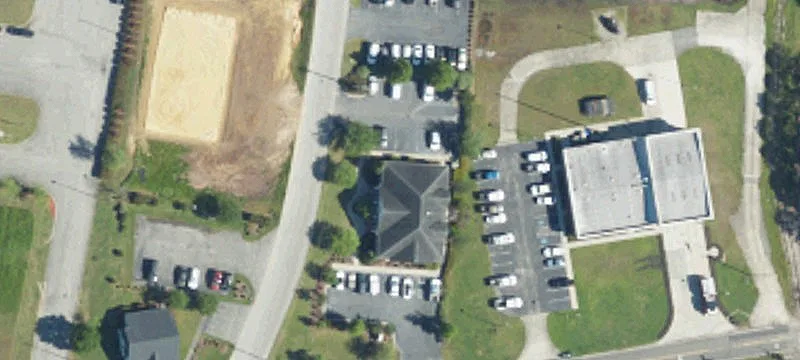 702 Country Clb Dr