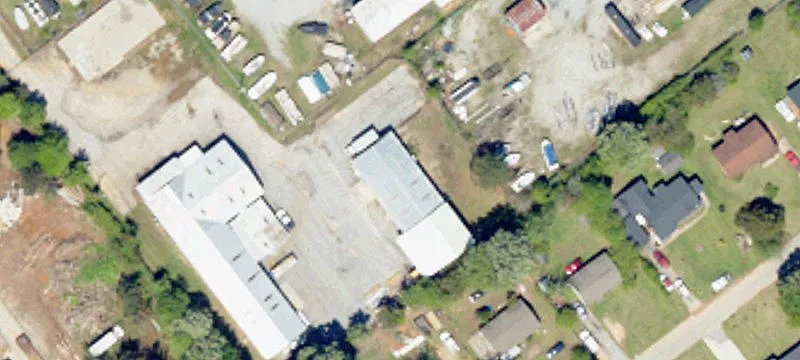 2462 Hwy 72nd 221st E