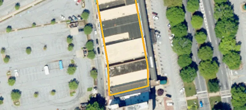 318 Main St