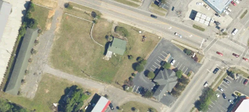 8842 Old Number 6th Hwy