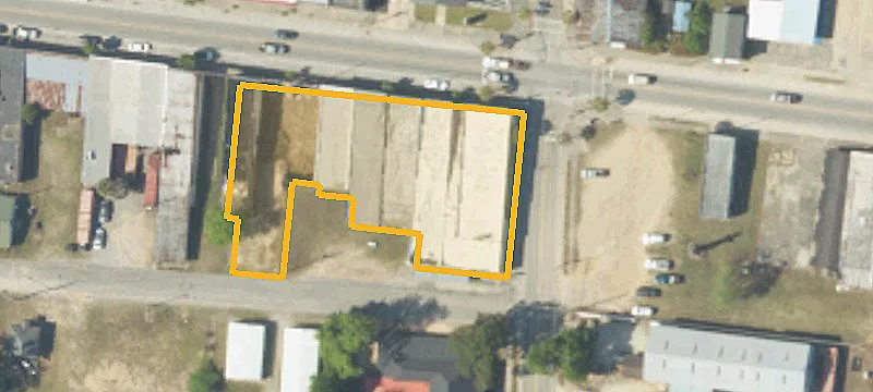 138 Main St