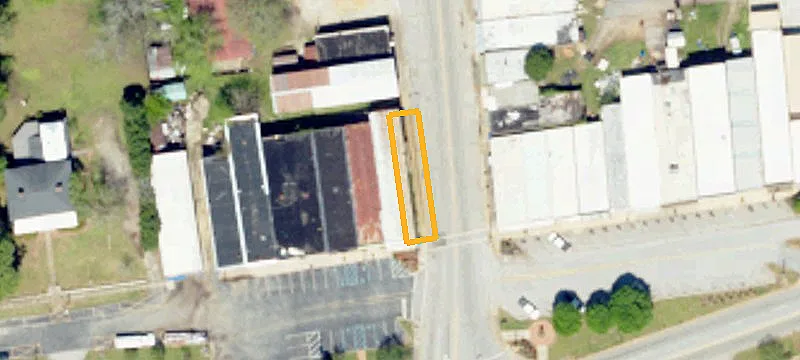 100 Main St