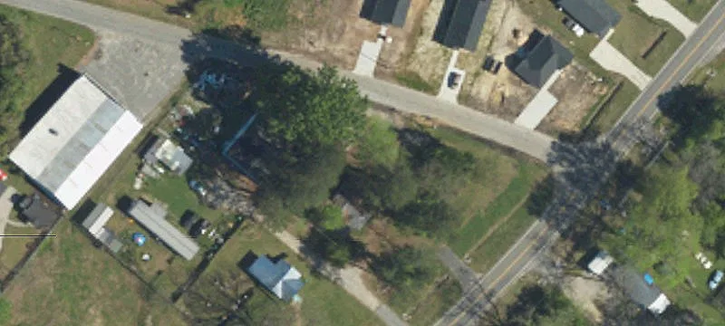 2011 Hwy 41a