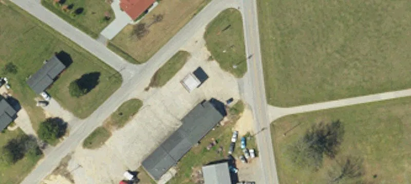 2415 Pineview Dr