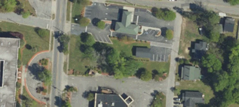 724 Main St