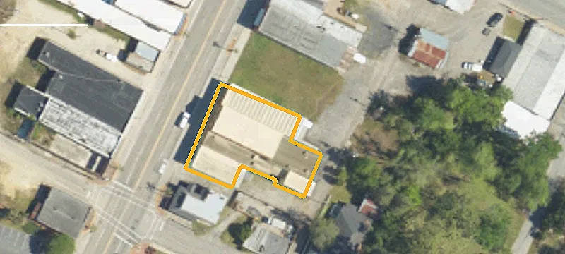 208 Parler Ave