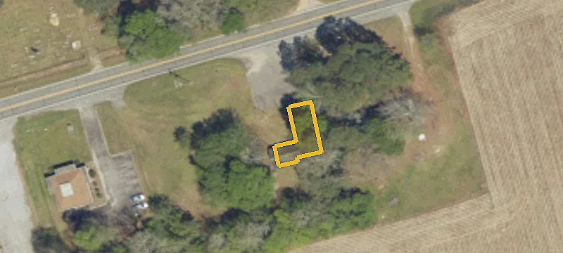 872 Hwy 15th N