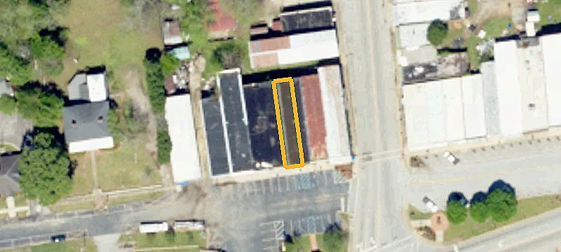 106 Main St