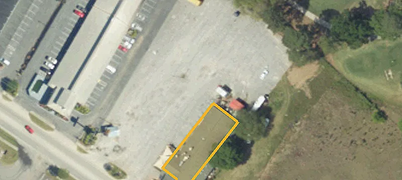9135 Old Number 6th Hwy