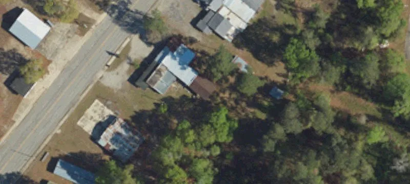 404 Mullins St