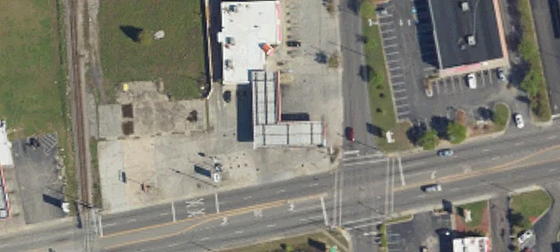 300 Mcintyre St