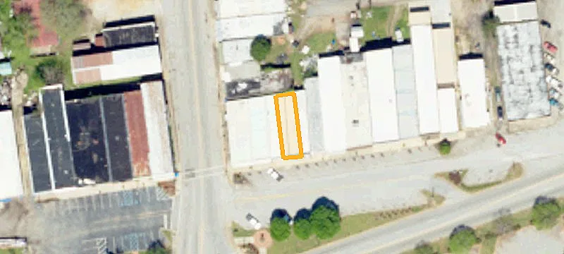 105 Main St
